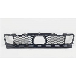 G11 LCI M-TECH UYUMLU TAMPON ORTA IZGARA (DELİKLİ) 51118074000